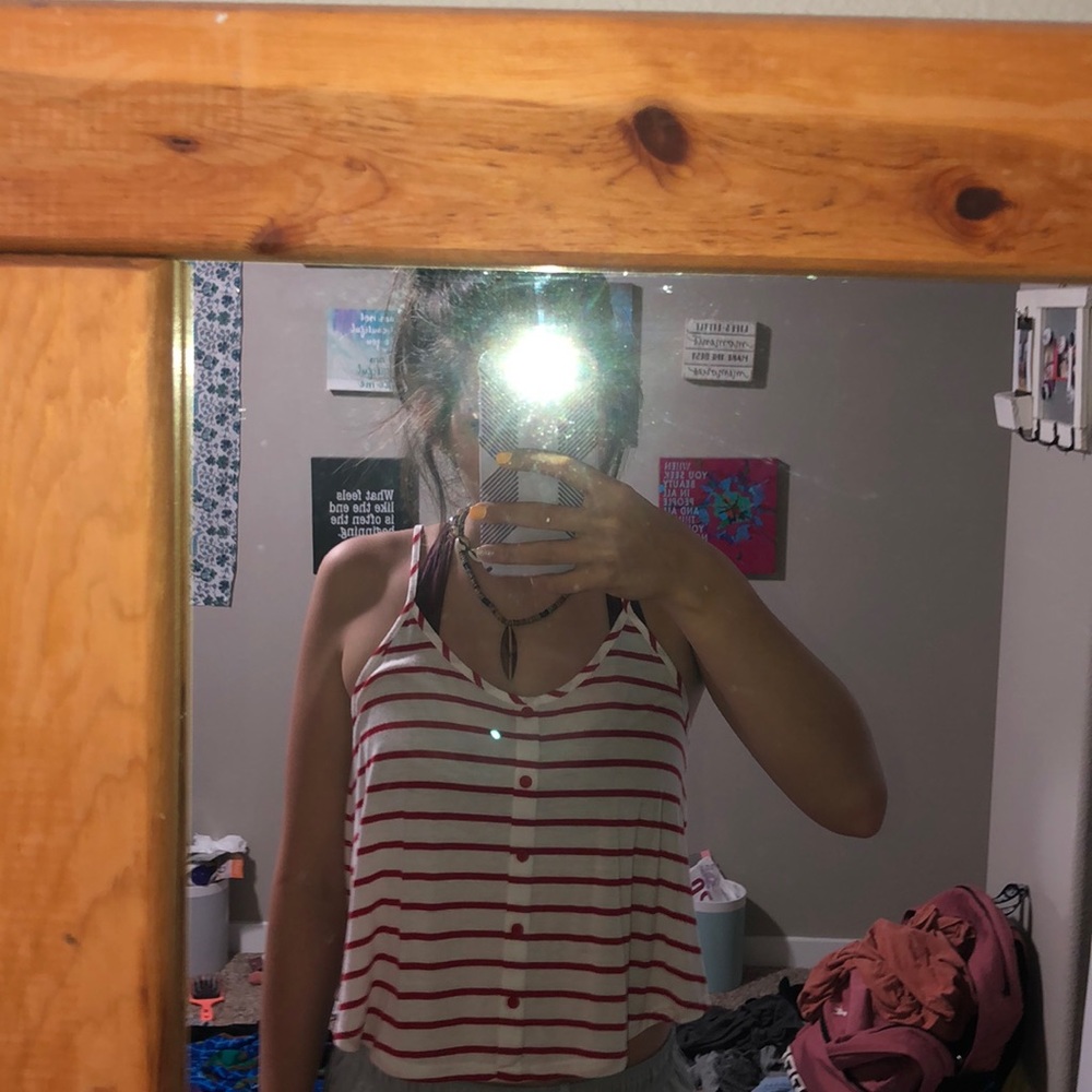 size small red and white cropped tank